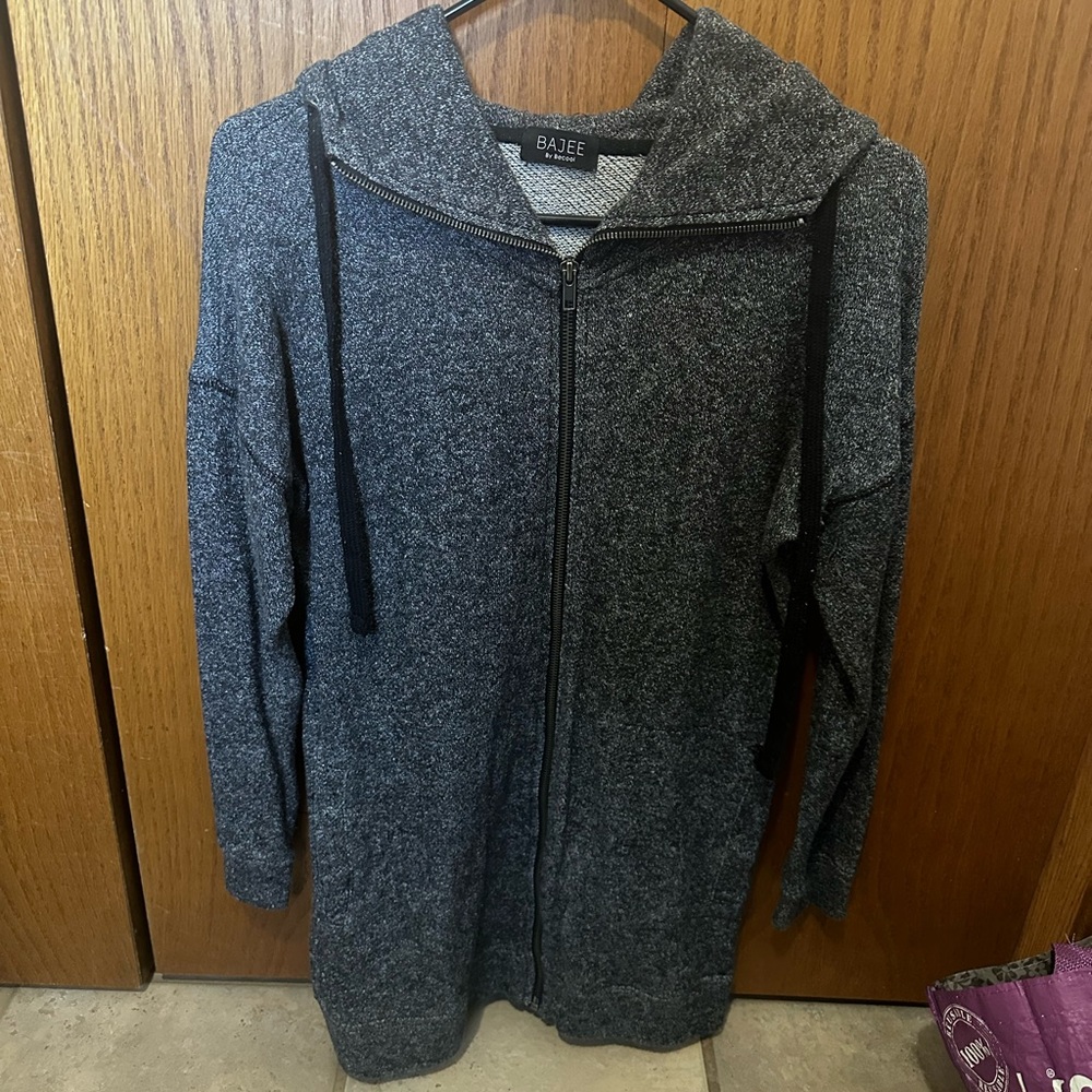 Gray zip up sweatshirt